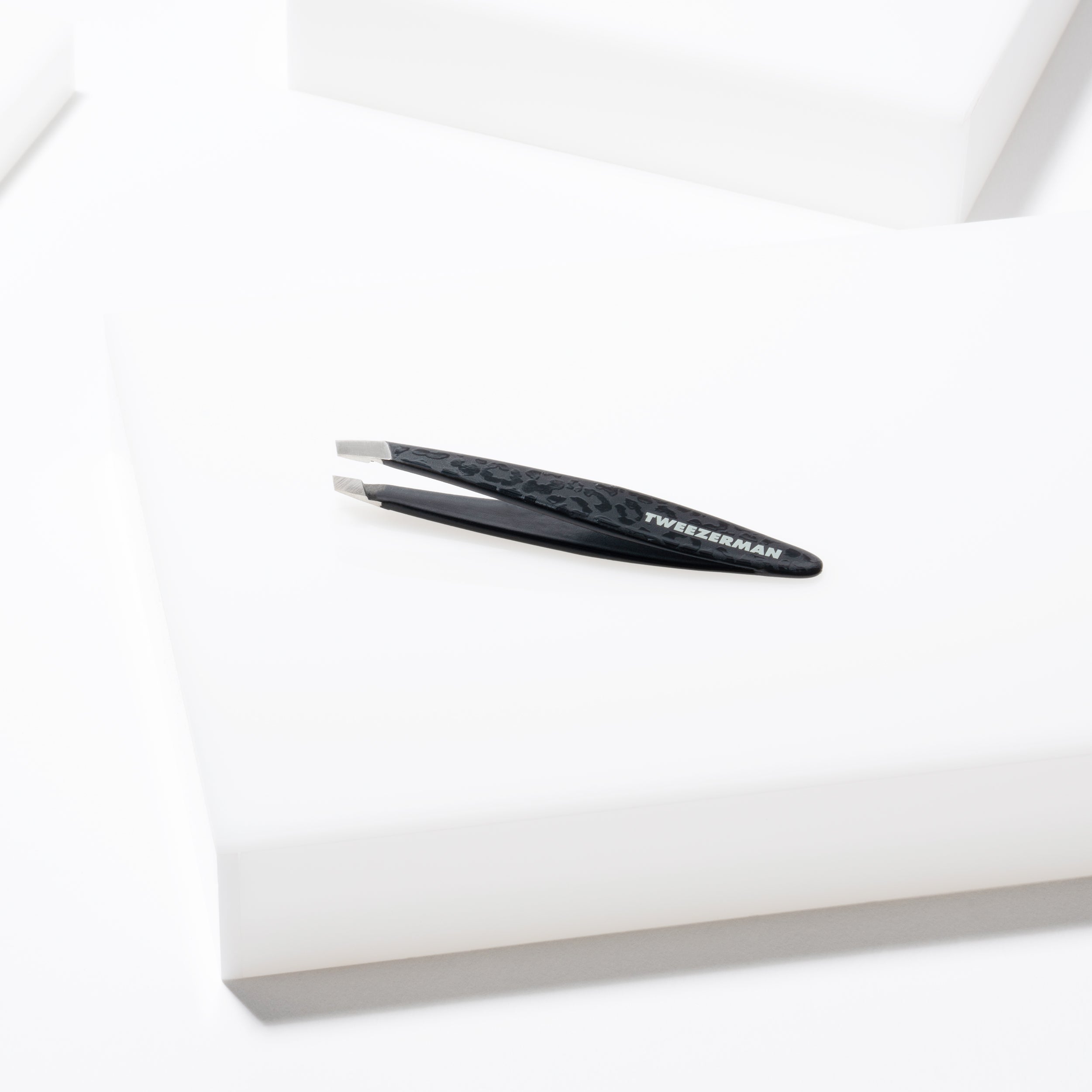 Black Leopard Mini Slant Tweezer